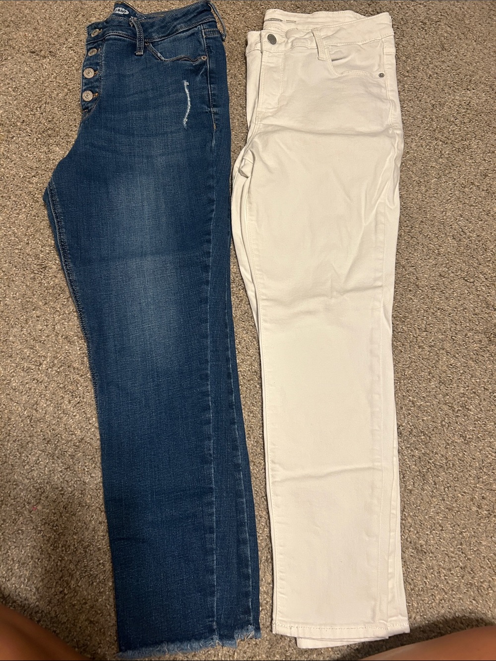 2 pairs of Old Navy Super Skinny Rockstar Jeans - Dark Blue and White Size 10